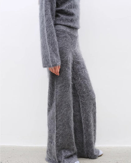 100% Cashmere Crewneck Sweater & Straight-Leg Knit Pants Set | Hand-Brushed