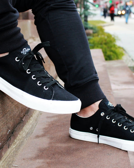 Baskets Rétro Toile Noir & Blanc | Semelle intérieure rembourrée unisexe