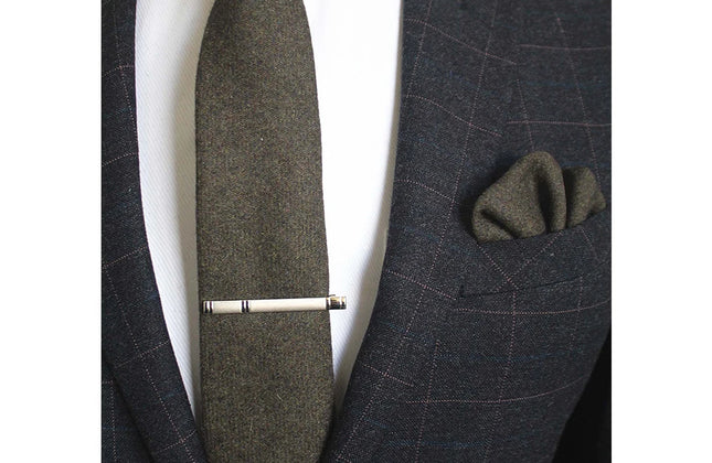 KAMBERFT Solid Color Cashmere Wool Necktie and Pocket Square Tie Clip Sets