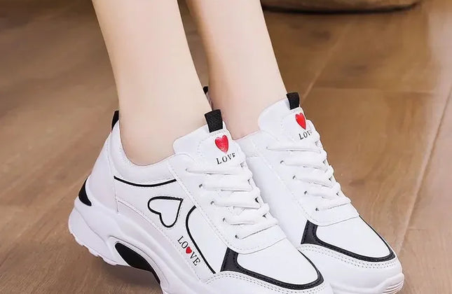 Women Shoes Heart-Shaped Platform Sneakers Woman Walking Sports-Shoes Breathable