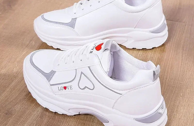 Women Shoes Heart-Shaped Platform Sneakers Woman Walking Sports-Shoes Breathable
