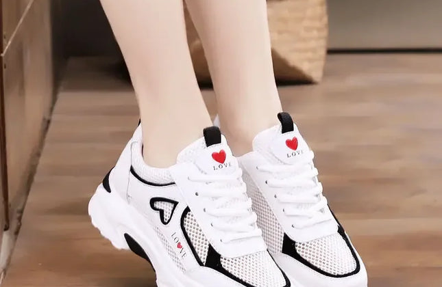 Women Shoes Heart-Shaped Platform Sneakers Woman Walking Sports-Shoes Breathable