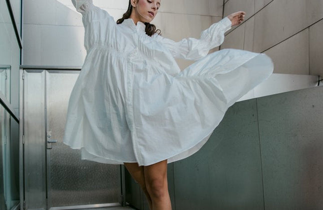Women's Long Sleeve Pleated Shirt Dress — White | Hotaru