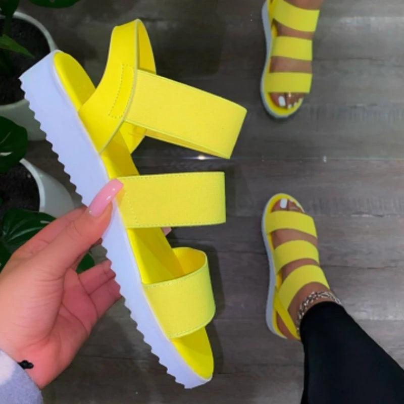 Women's gladiator flat sandals